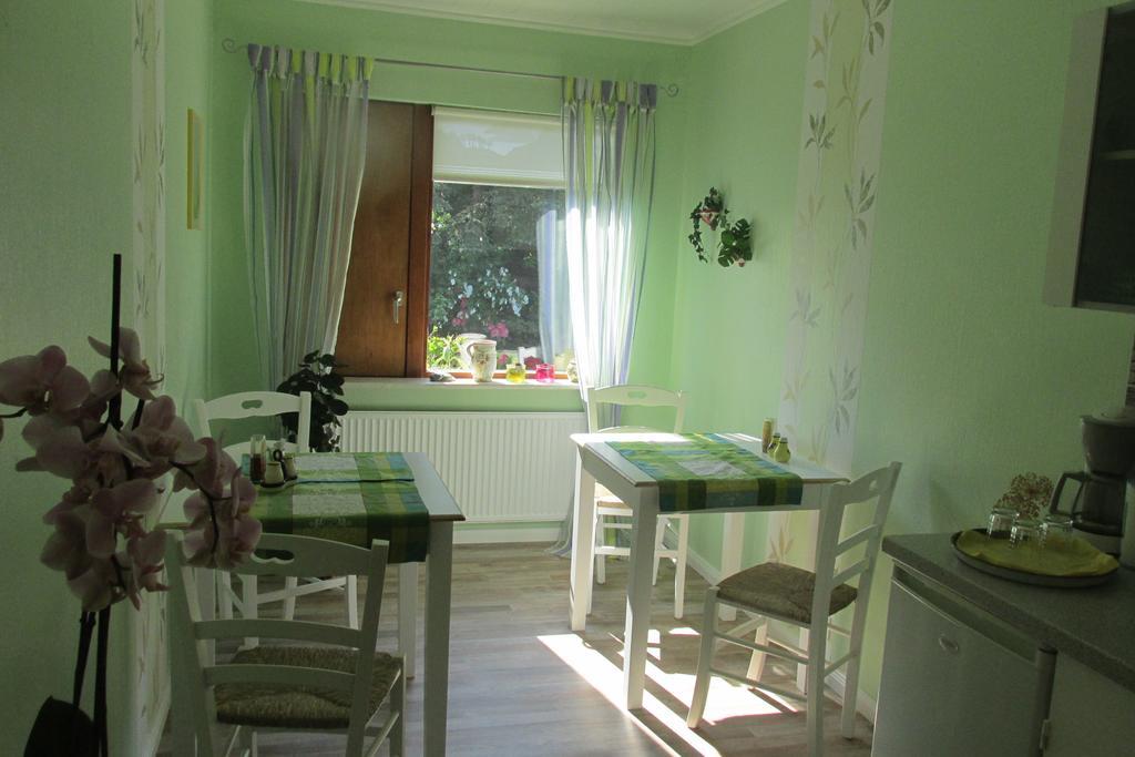 Gaestehaus Carstens Friedrichstadt Extérieur photo